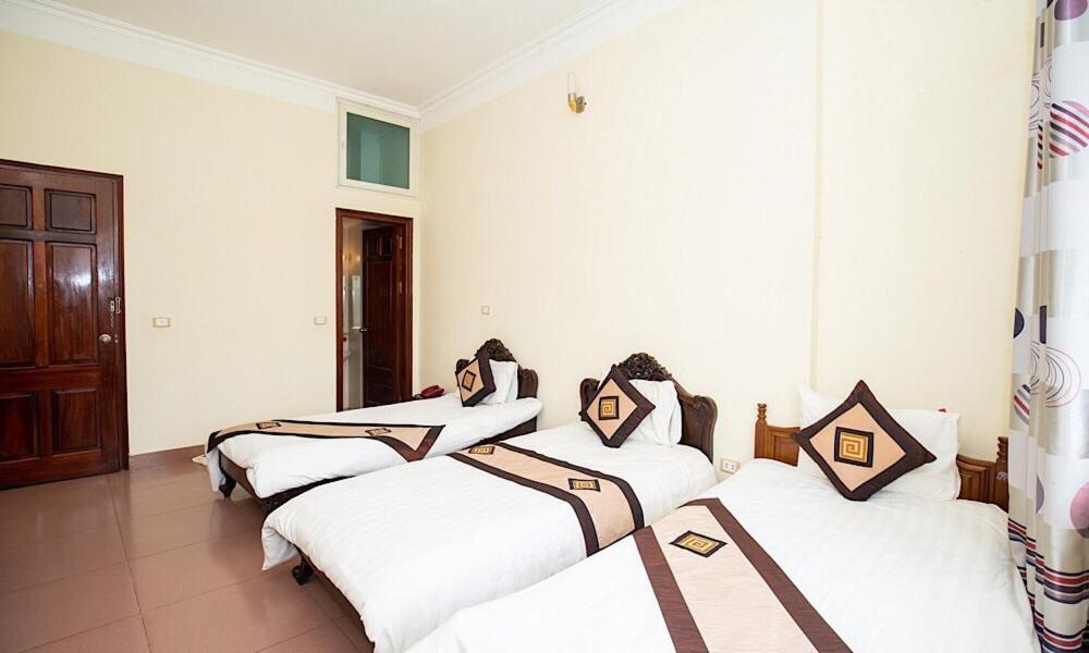 Ho Sen Xanh Hotel Hanoj Exteriér fotografie