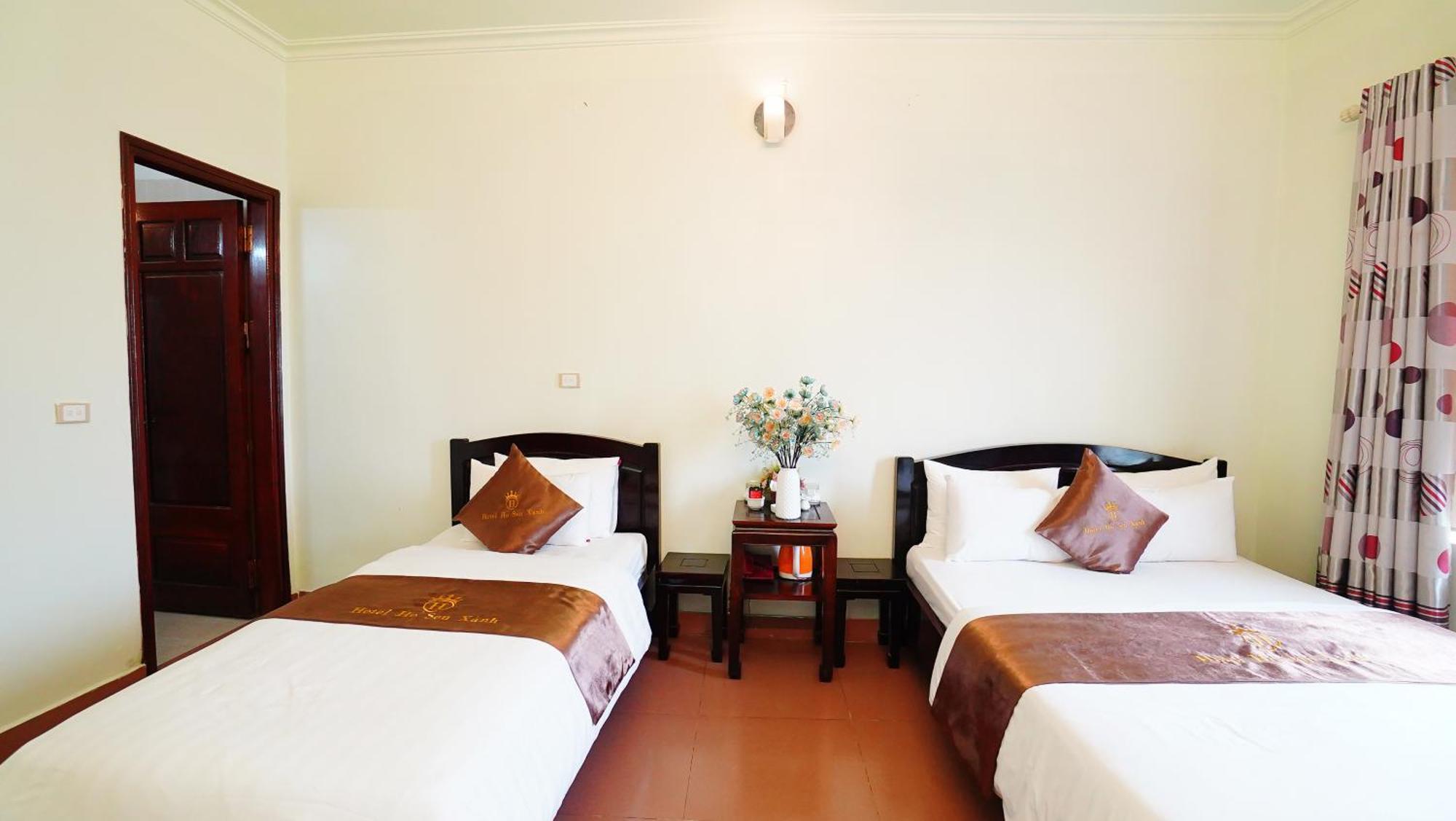 Ho Sen Xanh Hotel Hanoj Exteriér fotografie