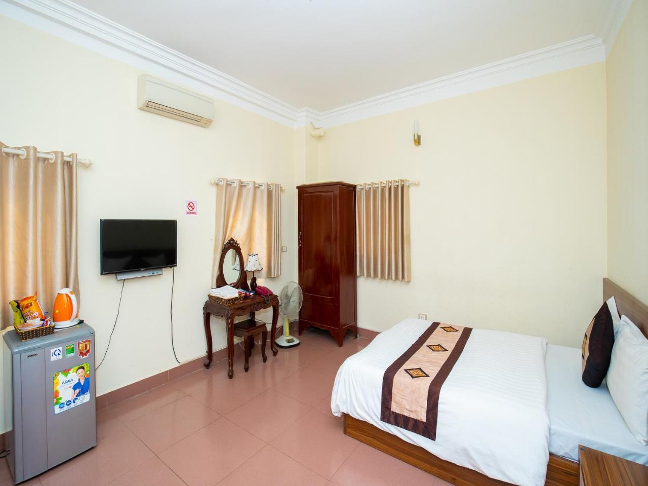 Ho Sen Xanh Hotel Hanoj Exteriér fotografie