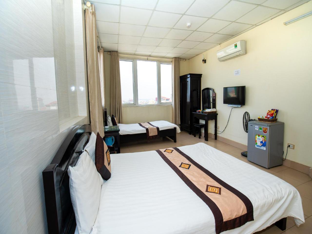 Ho Sen Xanh Hotel Hanoj Exteriér fotografie